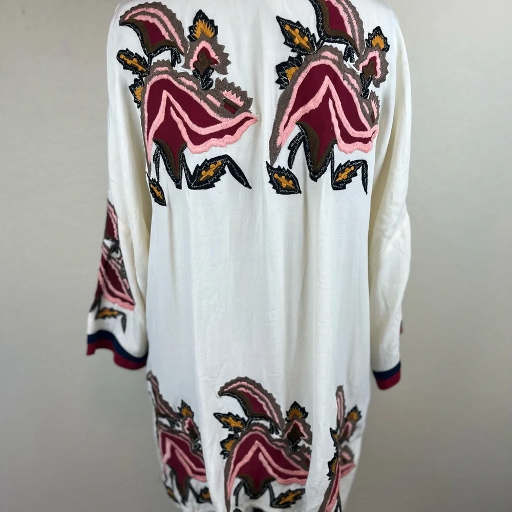 Anthro-Parodise- kimono style jacket with flower embroidery-Woman’s One size - Picture 3 of 14